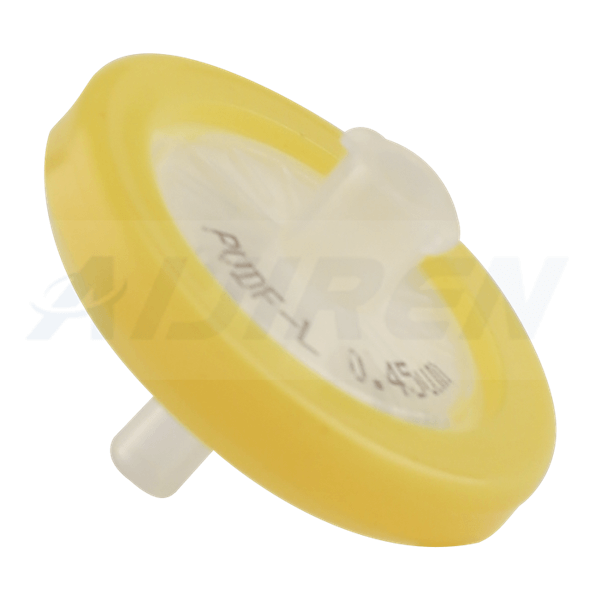 Syringe filter for pharmaceutical risk management
